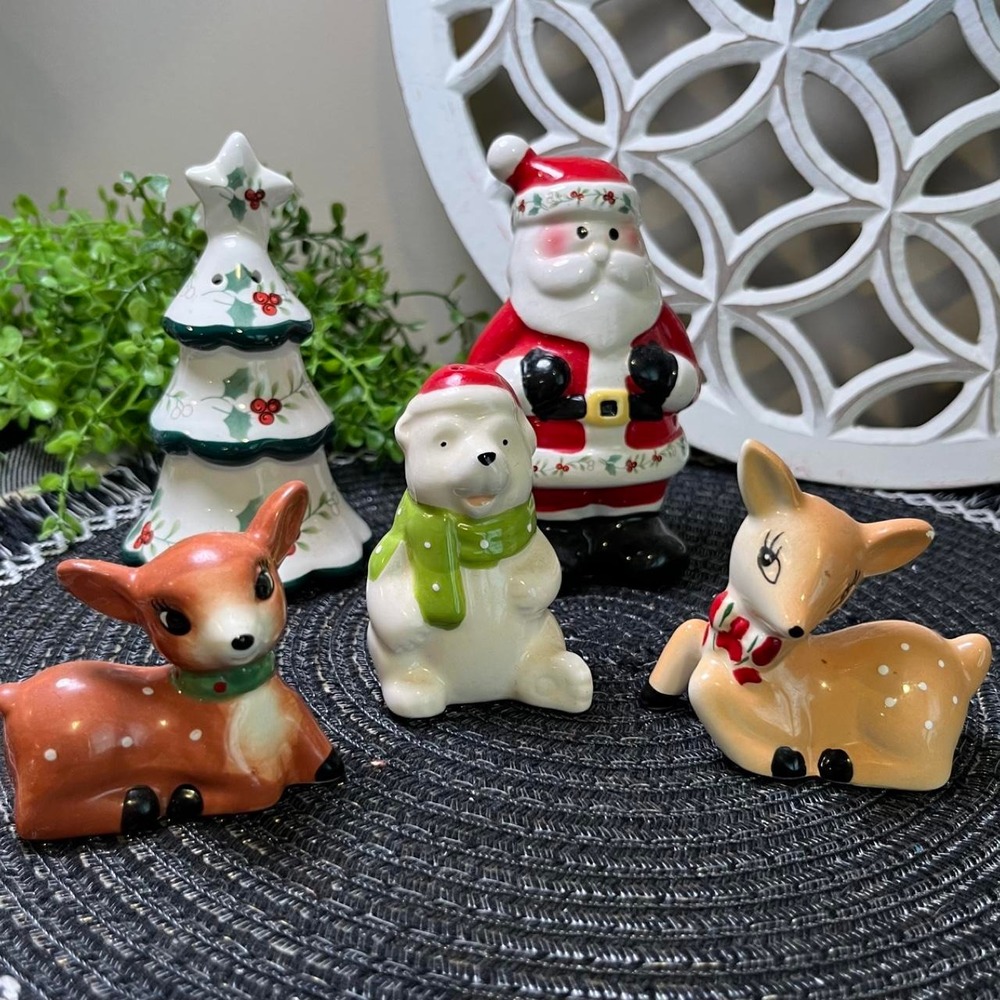 Christmas Salt and Pepper Shaker Set
